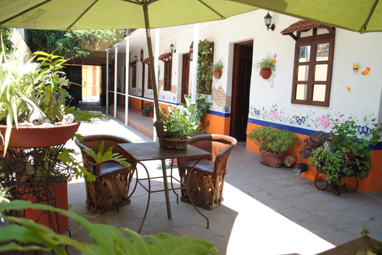 La Hacienda Tlaquepaque Hotel Bagian luar foto