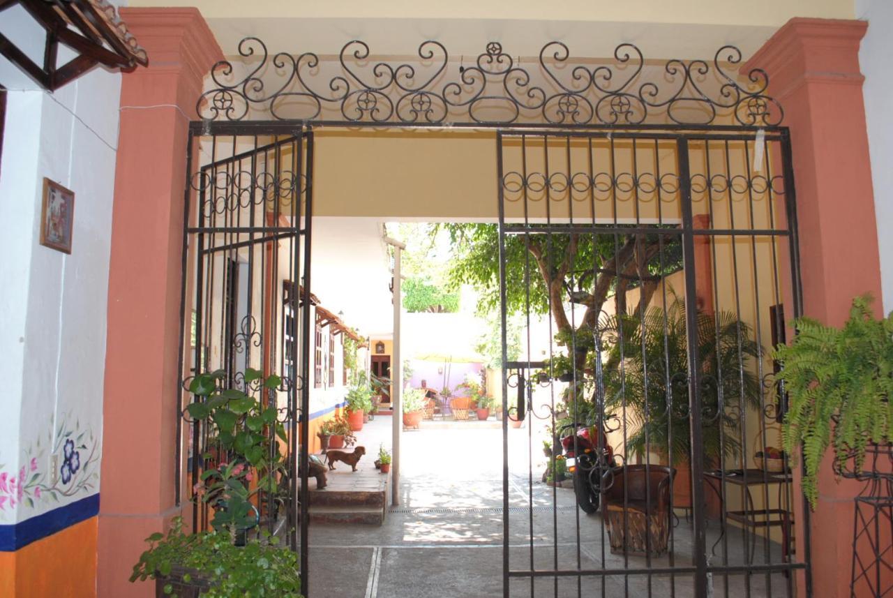 La Hacienda Tlaquepaque Hotel Bagian luar foto